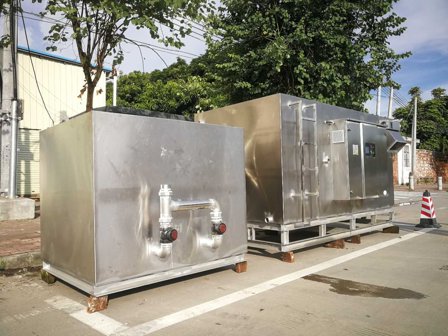 绿森全自动油水分离器